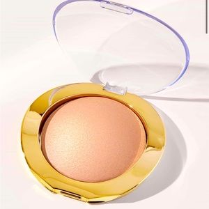 Tarte shape tape glow powder Moonlit